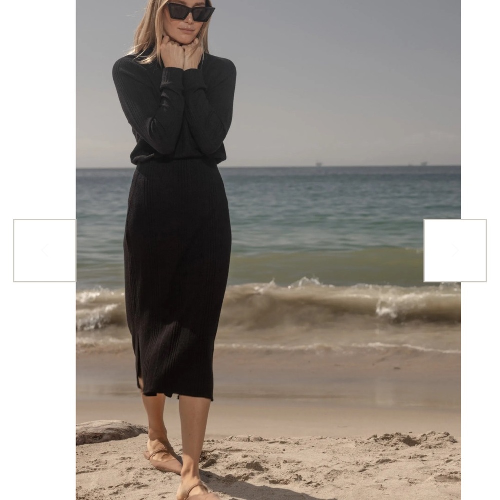 Sera style Chic Heidi Merrick Skirt